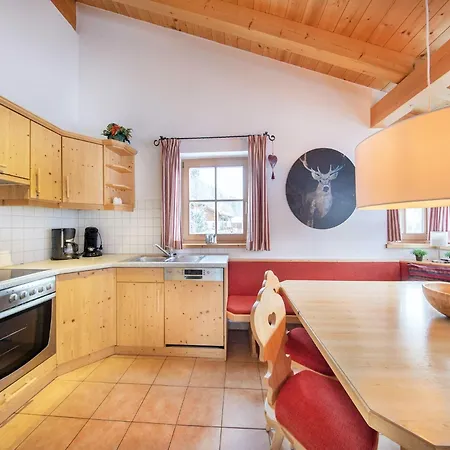 Alpesi faház Luxurious Chalet With Sauna In K Nigsleiten