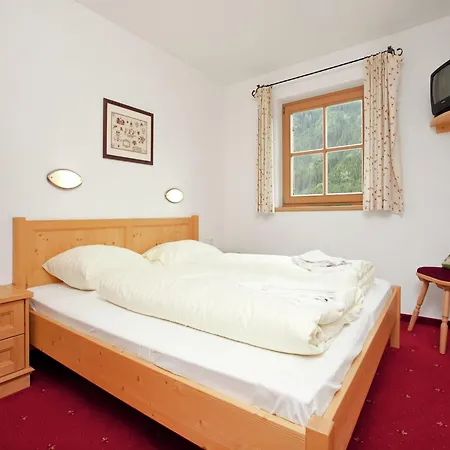 Alpesi faház Luxurious Chalet With Sauna In K Nigsleiten *