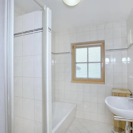 Alpesi faház Luxurious Chalet With Sauna In K Nigsleiten
